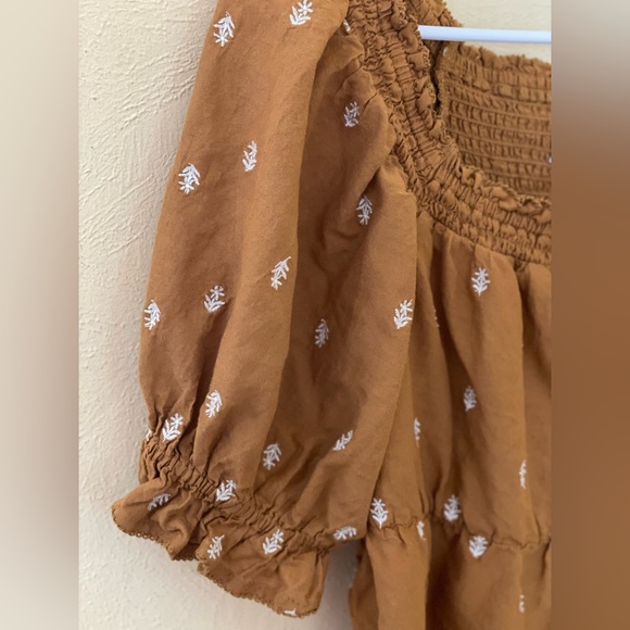 Old Navy Brown Smocked Puff Sleeve Top Sz-M - Picture 3 of 10